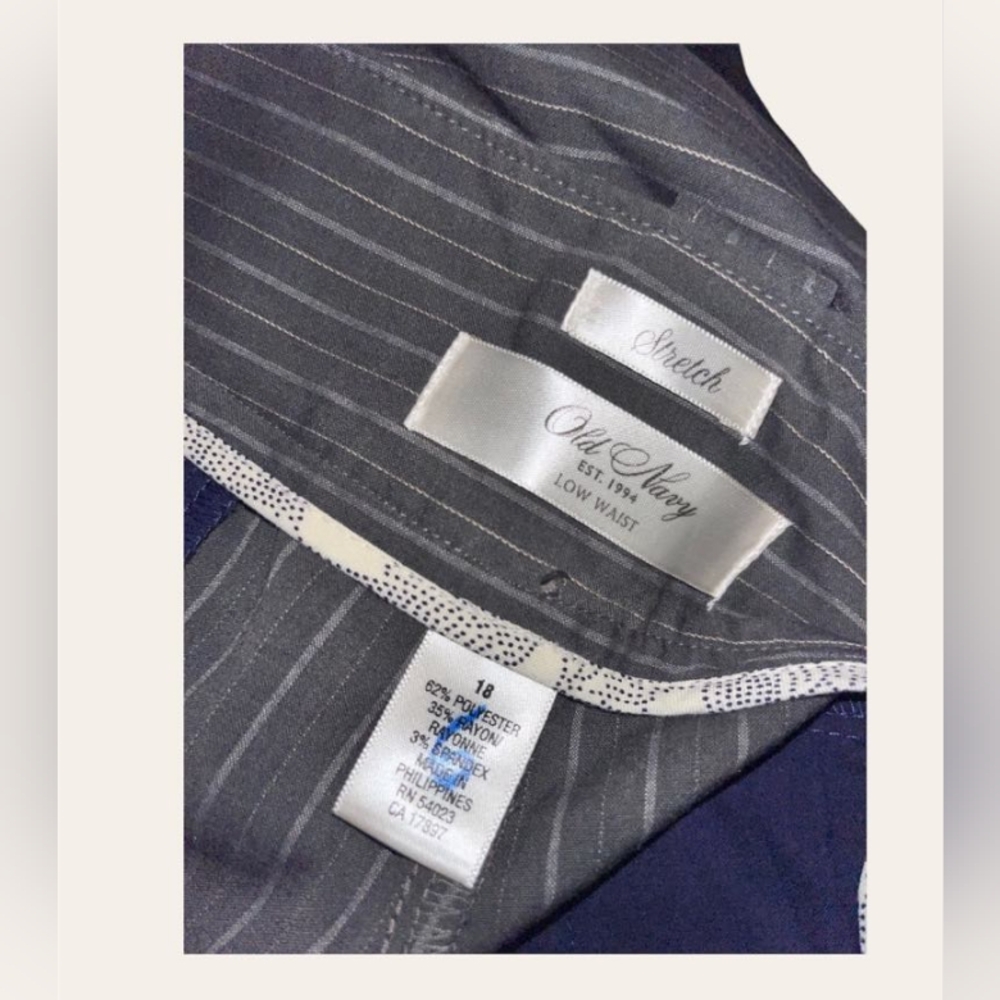 Gray Pinstripe Old Navy Trousers - Picture 5 of 5